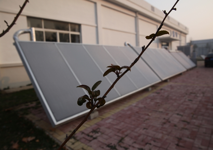 秋冬季，平板太阳能施工中需注意哪些问题呢？